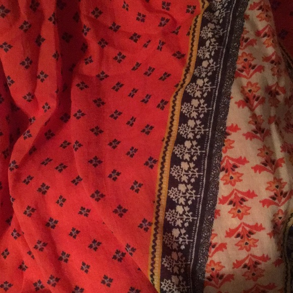 Floral dress with strappy back - Picture 5 of 5